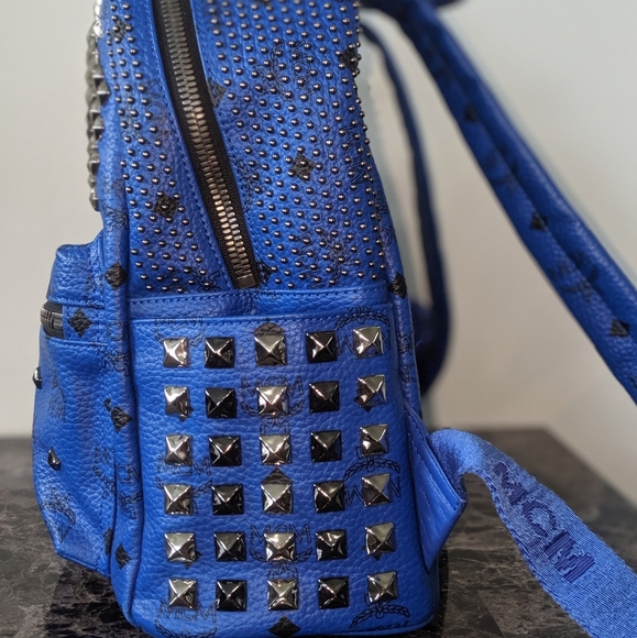 ☑️SOLD - MCM Stark Studded Backpack - Picture 7 of 10